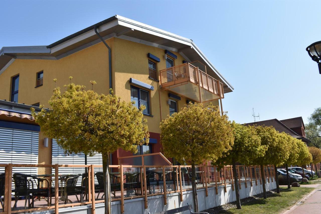 Hotel Garni "Am Hafen" Havelberg Exterior foto